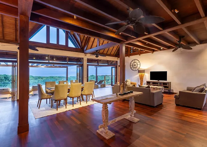 Khaya Luxury فيلة نوسا دوا
